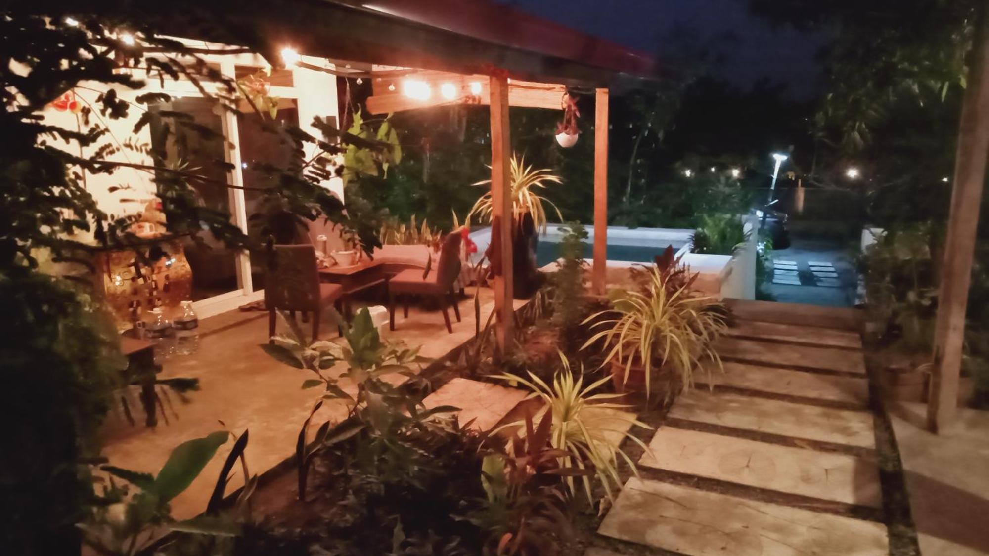 Baywalk Suites Batangas Laurel Buitenkant foto